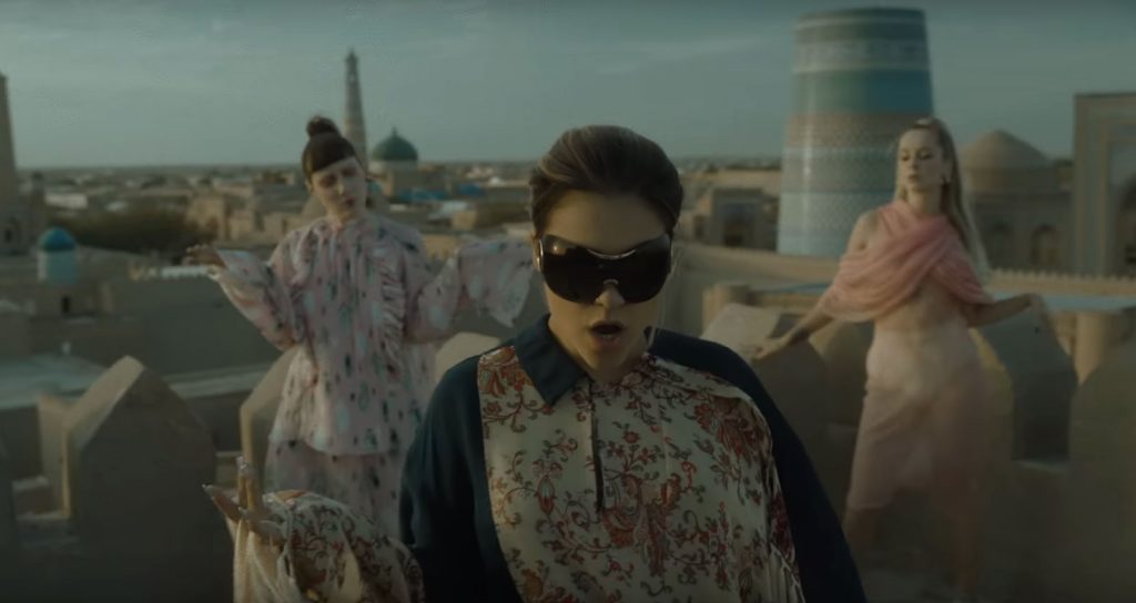 TATARKA - AU (кадр из клипа)